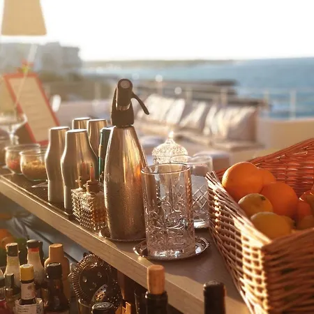 Aquamarea Bed & Breakfast 4*