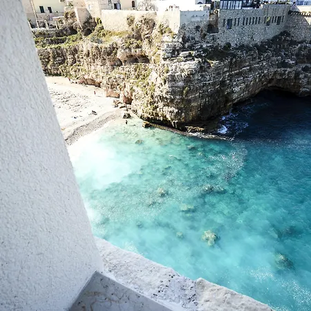 Aquamarea Bed & Breakfast 4*