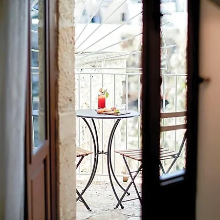 Aquamarea Bed and Breakfast 4*